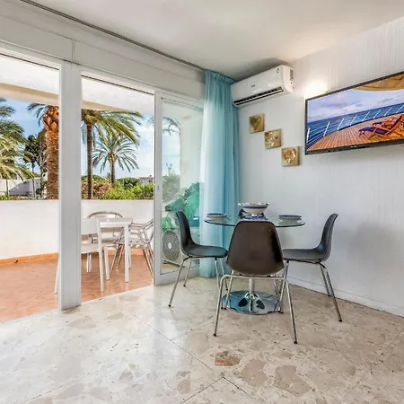 In With Outdoor Swimming Pool And Wifi Apartamento Marbella