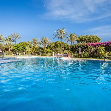 Apartment In With Outdoor Swimming Pool And Wifi *