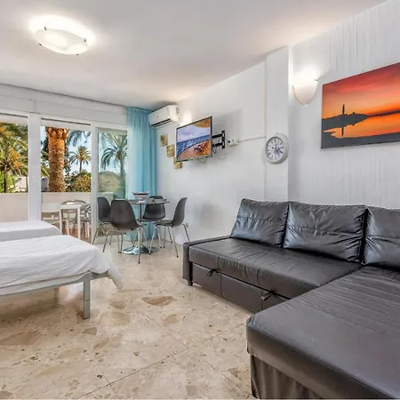 Apartment In With Outdoor Swimming Pool And Wifi Marbella